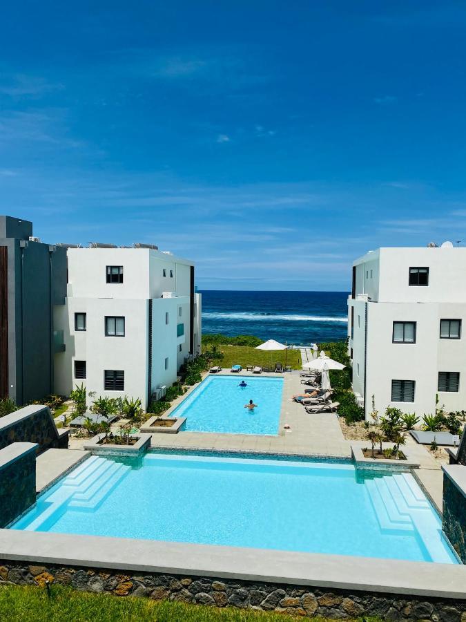 Eastern Blue Beachfront Luxury Apartment Poste Lafayette Екстериор снимка