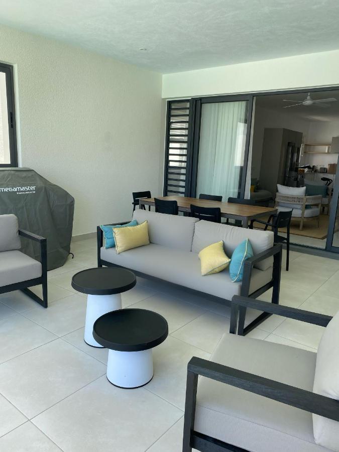 Eastern Blue Beachfront Luxury Apartment Poste Lafayette Екстериор снимка