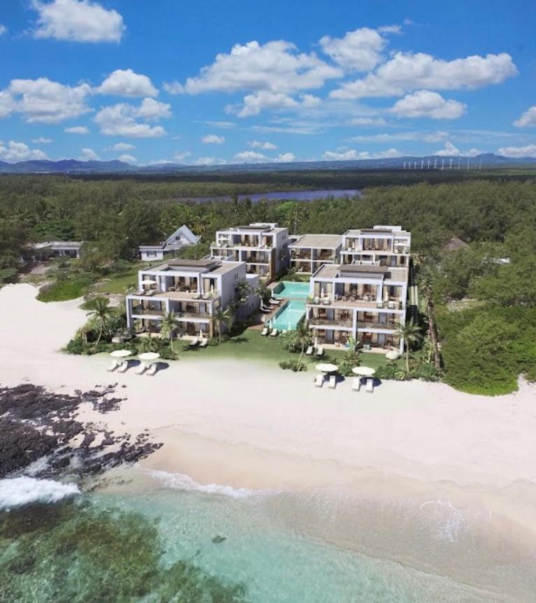 Eastern Blue Beachfront Luxury Apartment Poste Lafayette Екстериор снимка